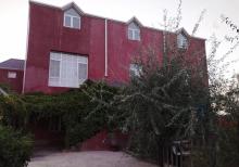 Buzovnada bağ evi satılır