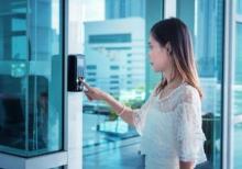 Barmaq izi keçid sistemi