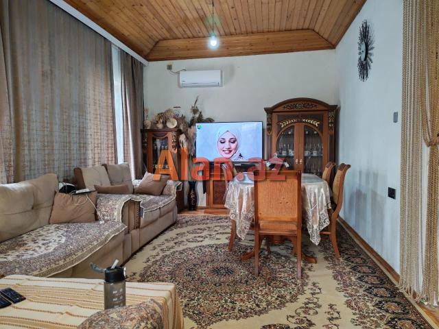 Savalanda həyət evi satılır