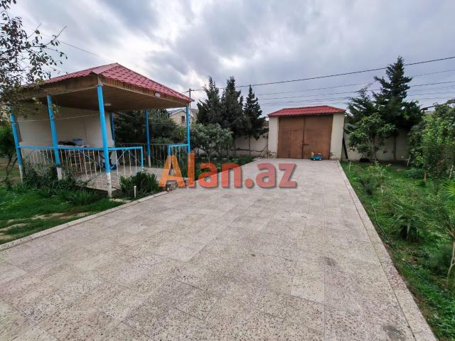 Savalanda həyət evi satılır