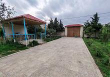Savalanda həyət evi satılır