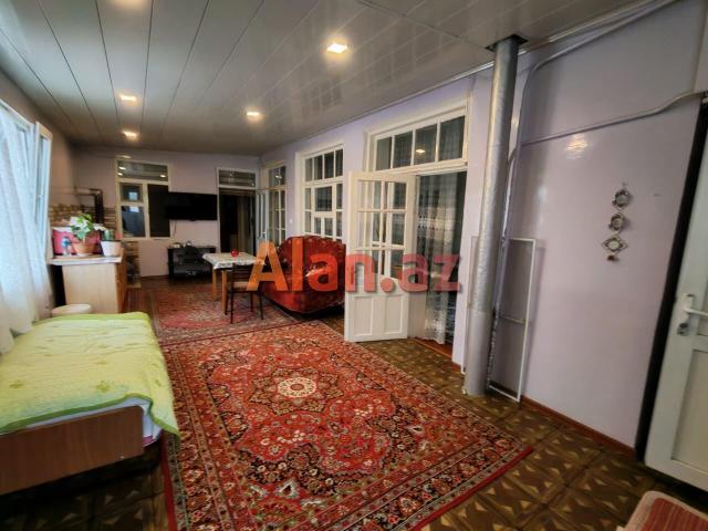 Bilgəhdə həyət evi satilir