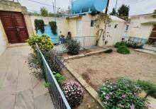 Bilgəhdə həyət evi satilir