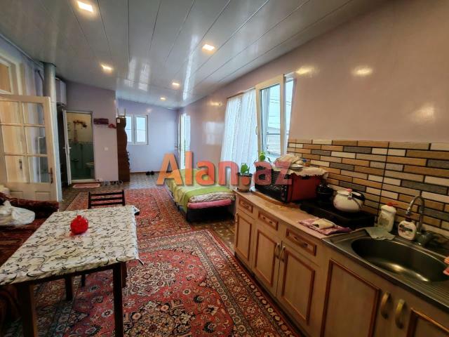 Bilgəhdə həyət evi satilir