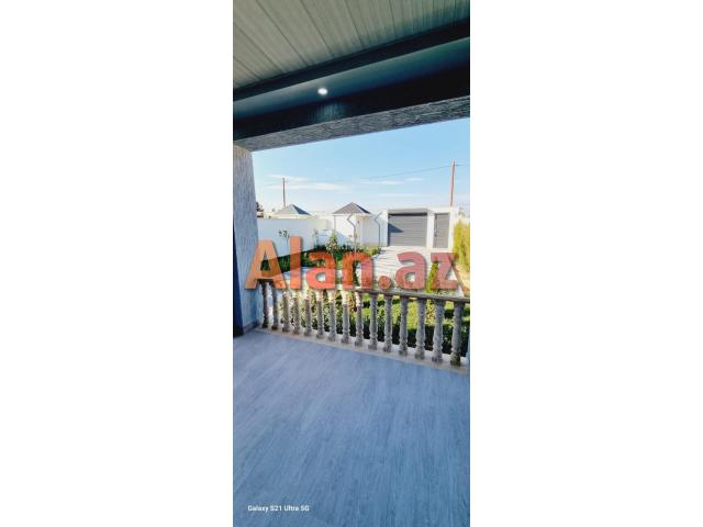 Buzovnada həyət evi satılır