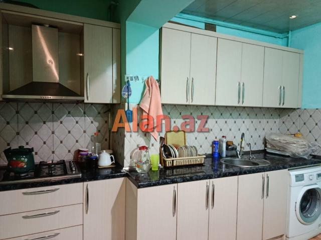 Gəncə prospektində qanuni 2 otaqlı mənzil
