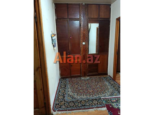 Gəncə prospektində qanuni 2 otaqlı mənzil