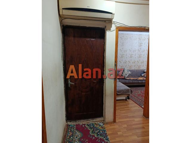 Gəncə prospektində qanuni 2 otaqlı mənzil