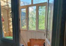 Gəncə prospektində qanuni 2 otaqlı mənzil