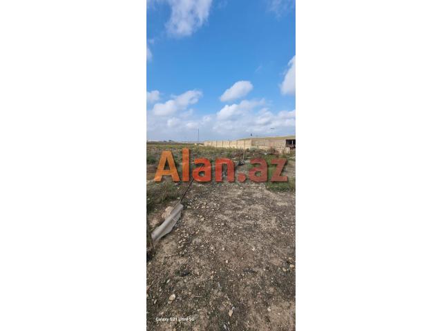 Buzovnada torpaqi satılır