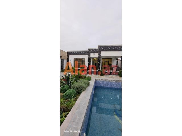 Buzovnada bağ evi satılır