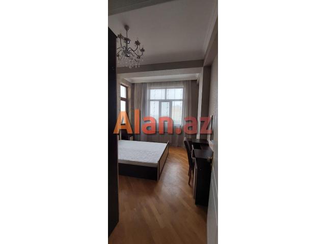 80 kv metr 2 otaqlı təmirli mənzil kirayə verilir