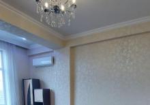 80 kv metr 2 otaqlı təmirli mənzil kirayə verilir