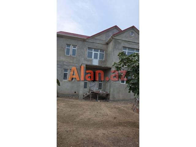 Buzovnada bağ evi satılır