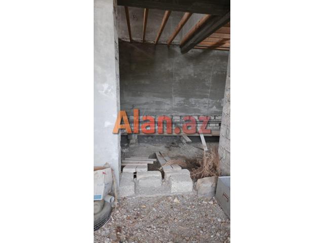 Buzovnada bağ evi satılır