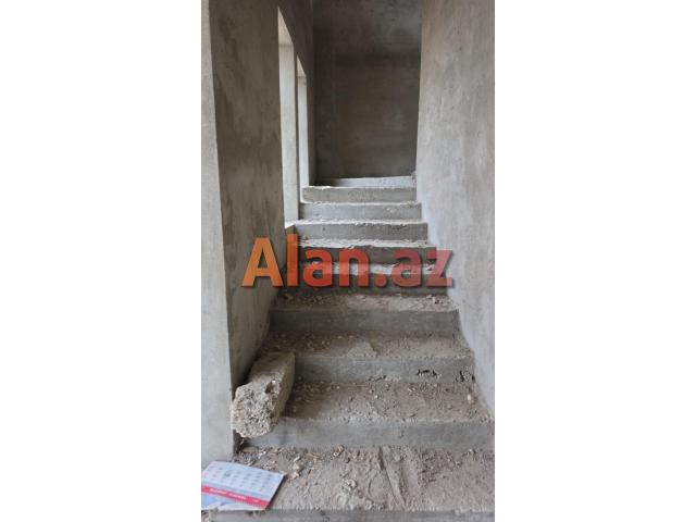 Buzovnada bağ evi satılır