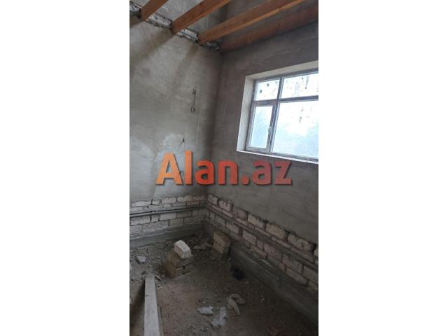 Buzovnada bağ evi satılır