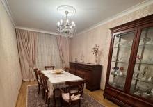 Xətai Hamam Sarayla üzbəüz qanuni 4 otaqlı mənzil