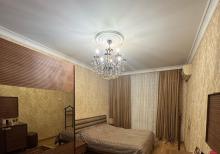 Xətai Hamam Sarayla üzbəüz qanuni 4 otaqlı mənzil