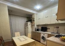 Xətai Hamam Sarayla üzbəüz qanuni 4 otaqlı mənzil