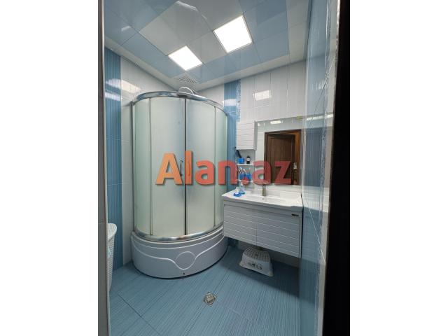 Xətai Hamam Sarayla üzbəüz qanuni 4 otaqlı mənzil