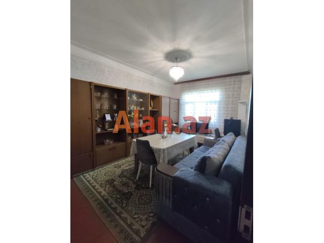 Yeni günəşli, D massivində 2 otaqlı əla mənzil