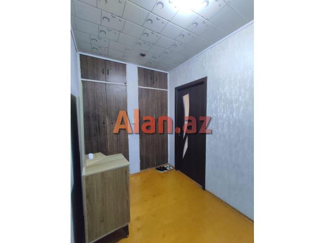 Yeni günəşli, D massivində 2 otaqlı əla mənzil