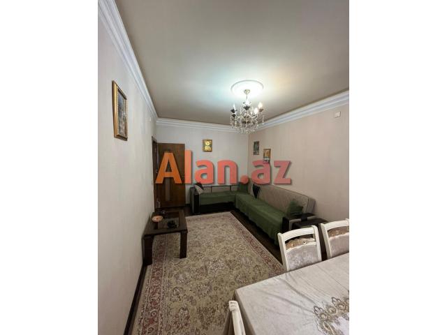 Yeni Günəşli, V Massivində 2 otaqlı əla təmirli mənzil