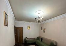 Yeni Günəşli, V Massivində 2 otaqlı əla təmirli mənzil