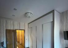 Yeni Günəşli, V Massivində 2 otaqlı əla təmirli mənzil