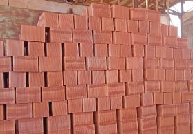 16 qəpikdən başlayan kərpiclər