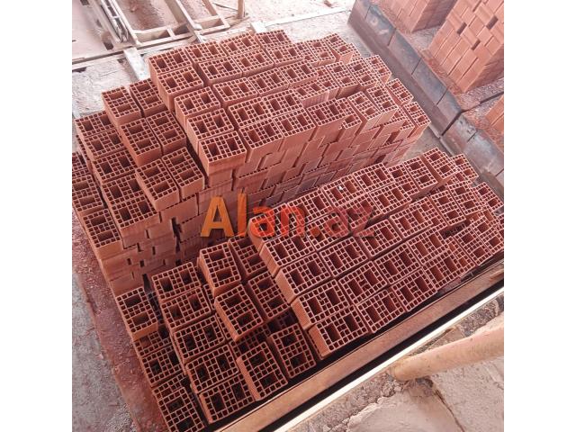 16 qəpikdən başlayan kərpiclər