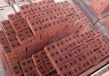 16 qəpikdən başlayan kərpiclər