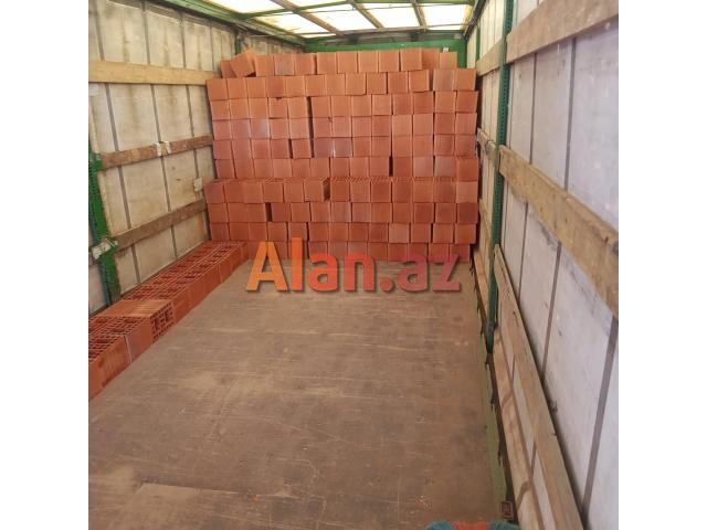 16 qəpikdən başlayan kərpiclər