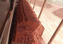 16 qəpikdən başlayan kərpiclər