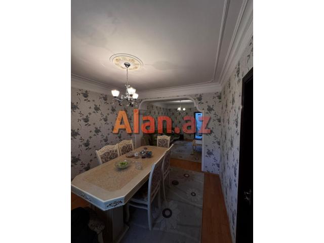 Qaraçuxurda məscidi yaxınlığında 4 otaqlı tam əşyalı mənzil