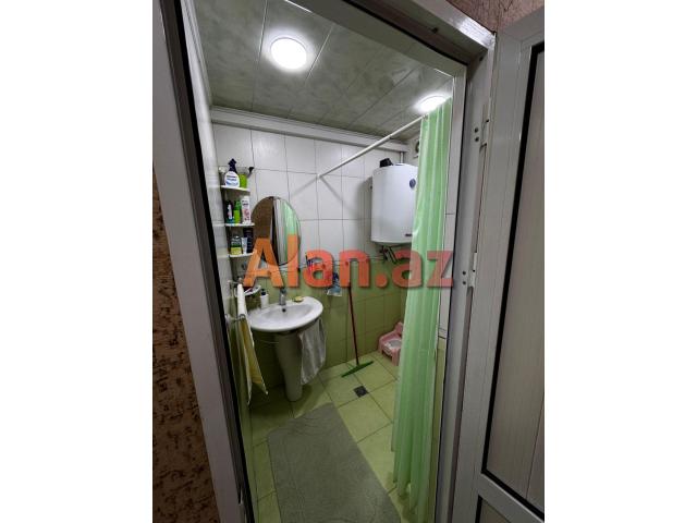 Qaraçuxurda məscidi yaxınlığında 4 otaqlı tam əşyalı mənzil