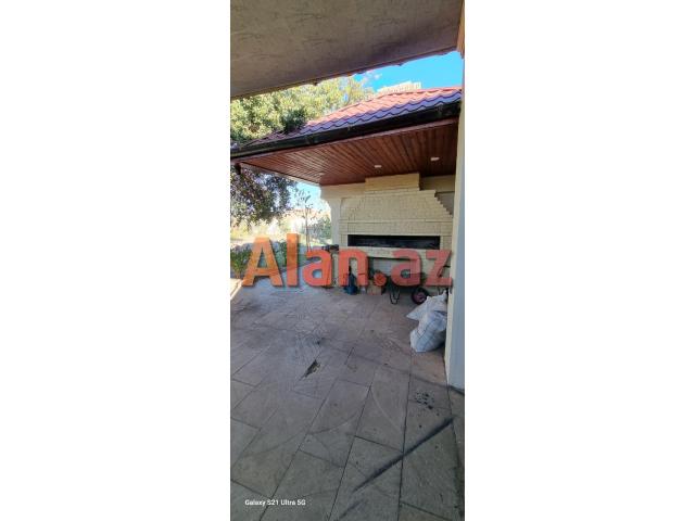 Buzovnada bağ evi satılır