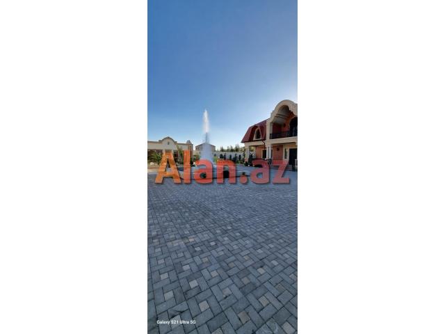 Buzovnada bağ evi satılır