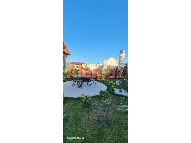 Buzovnada bağ evi satılır