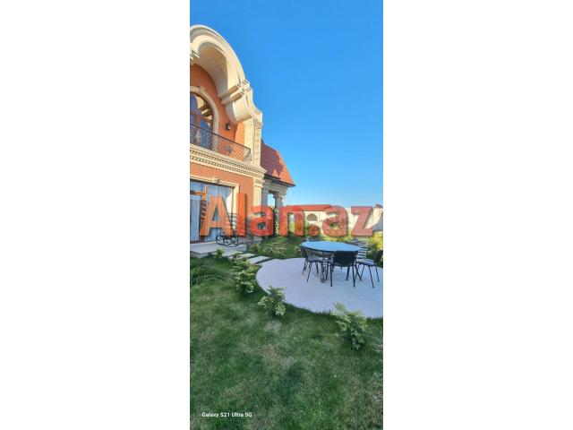 Buzovnada bağ evi satılır