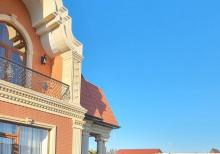 Buzovnada bağ evi satılır