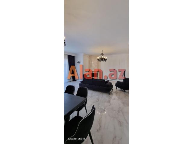 Buzovnada bağ evi satılır