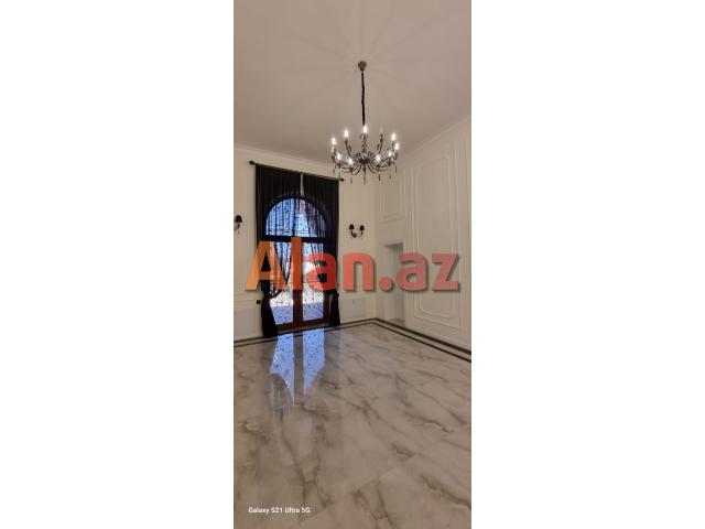 Buzovnada bağ evi satılır