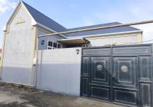 Ramanada həyət evi satılır