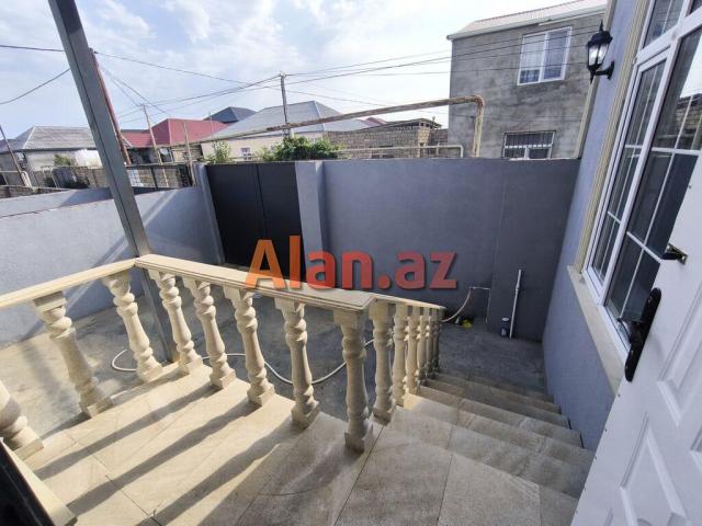 Ramanada həyət evi satılır