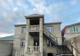 Maştağada həyət evi satılır