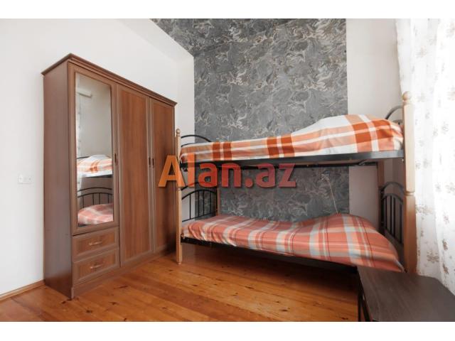 Buzovnada bağ evi satılır