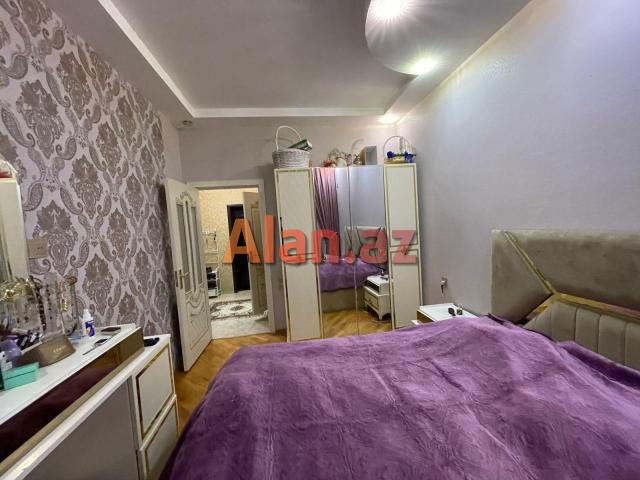 Zığ qəsəbəsində 2 otaqlı tam əşyalı əla mənzil