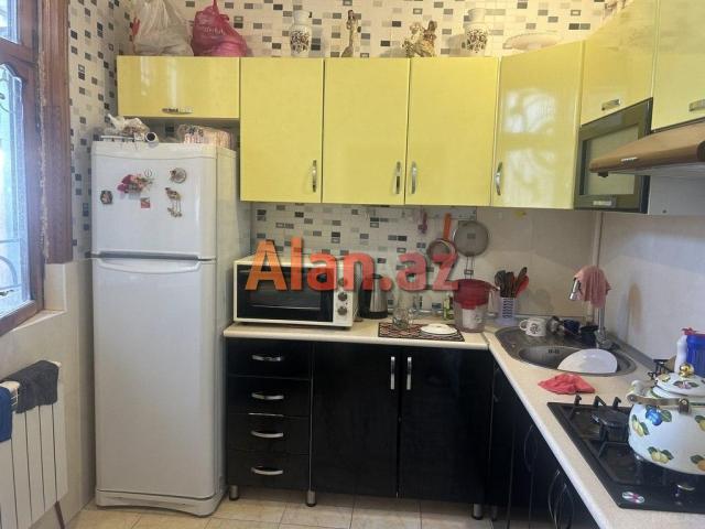 Ramanada həyət evi satılır